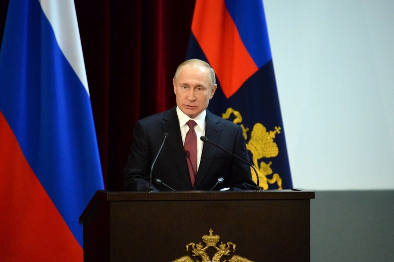 Путин поручил Генпрокуратуре усилить профилактику преступлений среди подростков