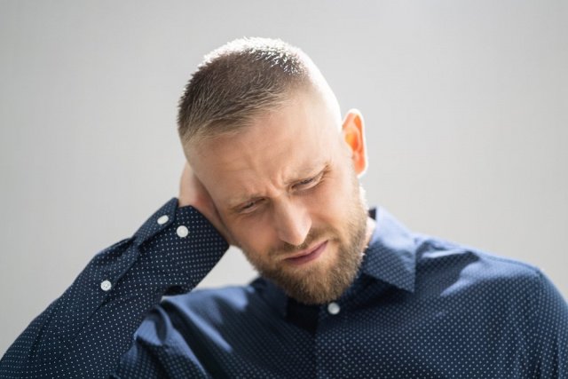 Какие симптомы возникают при евстахиите? | MedAboutMe